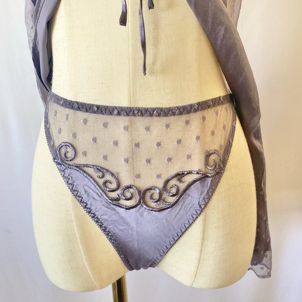 VICTORIA'S SECRET 2000 SILK PEIGNOIR SET IN SMOKY LAVENDER - Picture 4 of 8